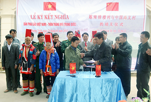 Mô hình tiêu biểu về công tác đối ngoại nhân dân và kết quả kết nghĩa cụm dân cư hai bên biên giới.