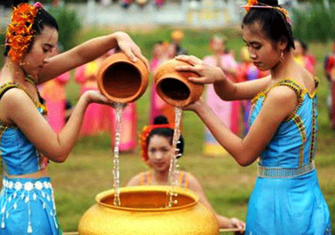 Một số phong tục tập quán của nhân dân Lào