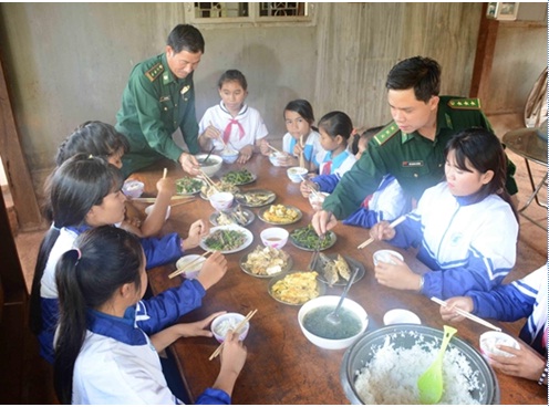 Những “người cha” biên phòng