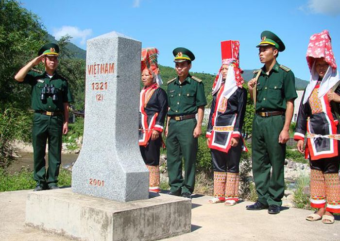 Đồn Biên phòng cửa khẩu Hoành Mô: Học tập và làm theo Bác bằng những việc làm thiết thực