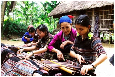 Giải quyết vấn đề dân tộc ở Việt Nam trong giai đoạn hiện nay