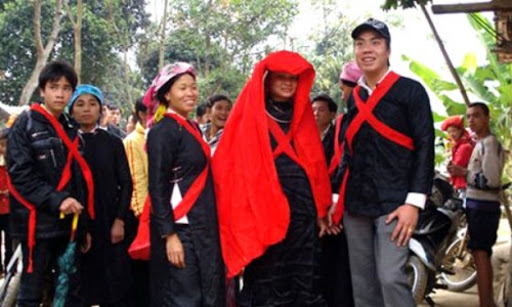 Phong tục cưới hỏi của dân tộc Tày