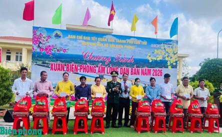 “Xuân Biên phòng ấm lòng dân bản” lan tỏa nghĩa tình nơi biên cương Tổ quốc