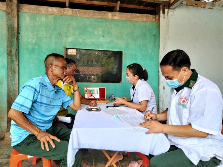 Gương sáng quân y BĐBP học tập và làm theo lời Bác