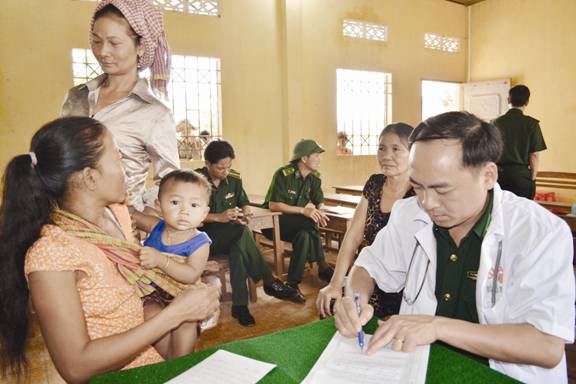 Nghĩa tình Bộ đội Biên phòng nơi đầu nguồn biên giới